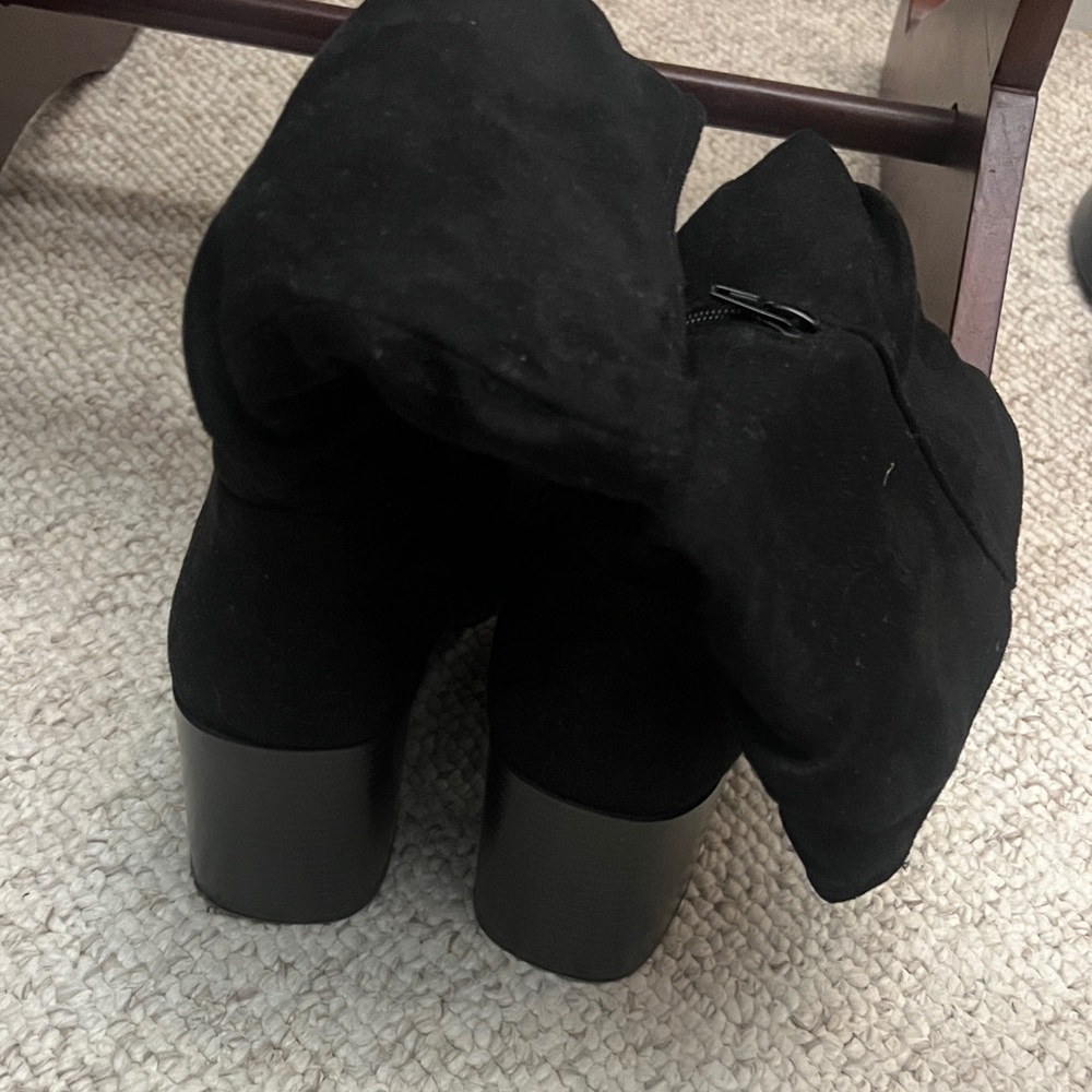 Market & Spruce Black Ankle Booties - Picture 7 of 9
